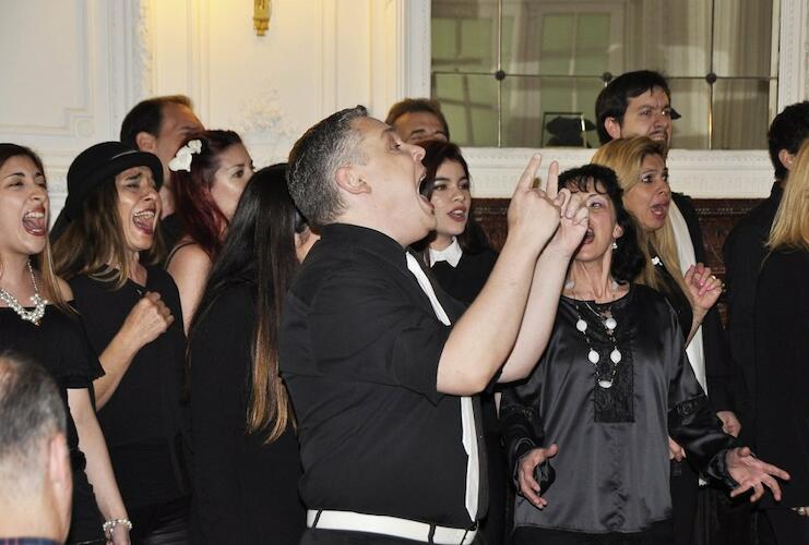 Primer show del ICANA Gospel Workshop: un vibrante éxito